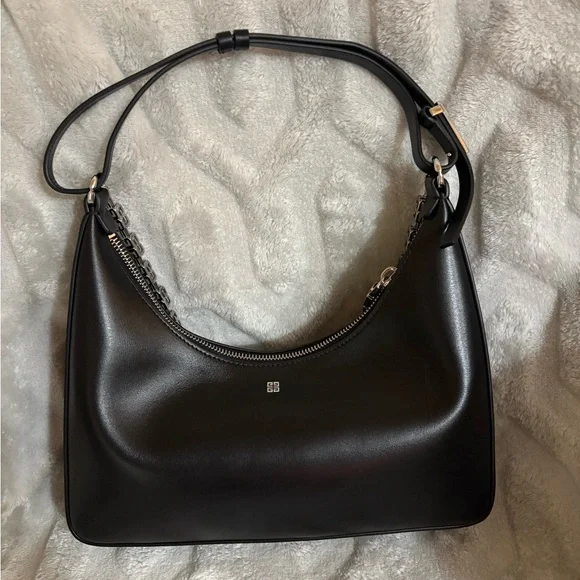 Givenchy Black moon cut out shoulder bag - Picture 2 of 7